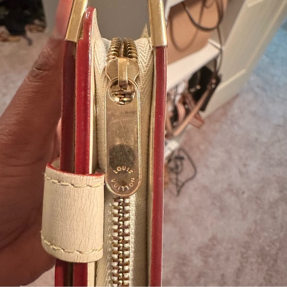 Louis Vuitton Suhali Compact Wallet - Picture 12 of 12